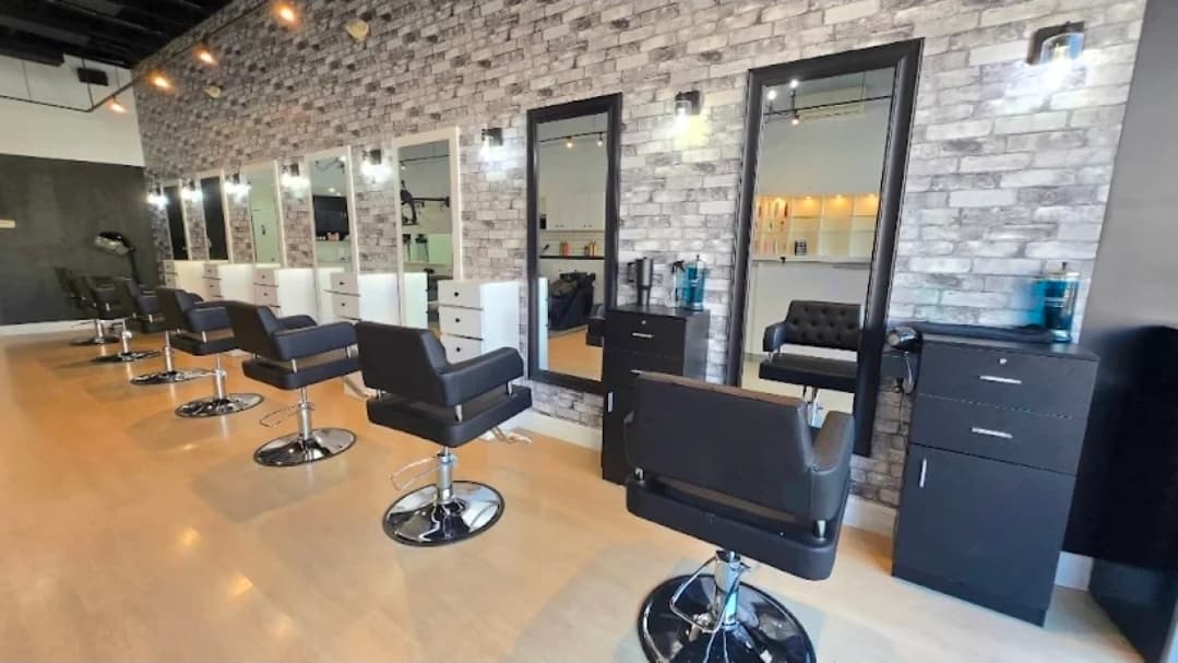 J & G Salon photo 2